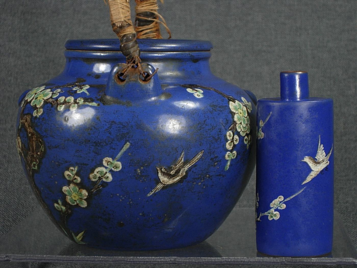 C2 A Yixing "Double happiness for wedding" snuff bottle - immagine 10