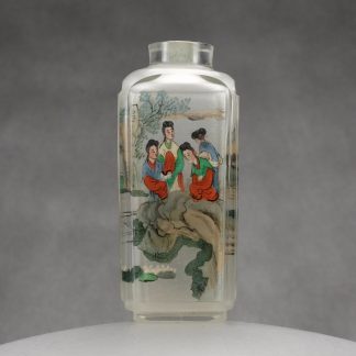 IP8 An inside painted glass snuff bottle, attributed to Liu Qiao