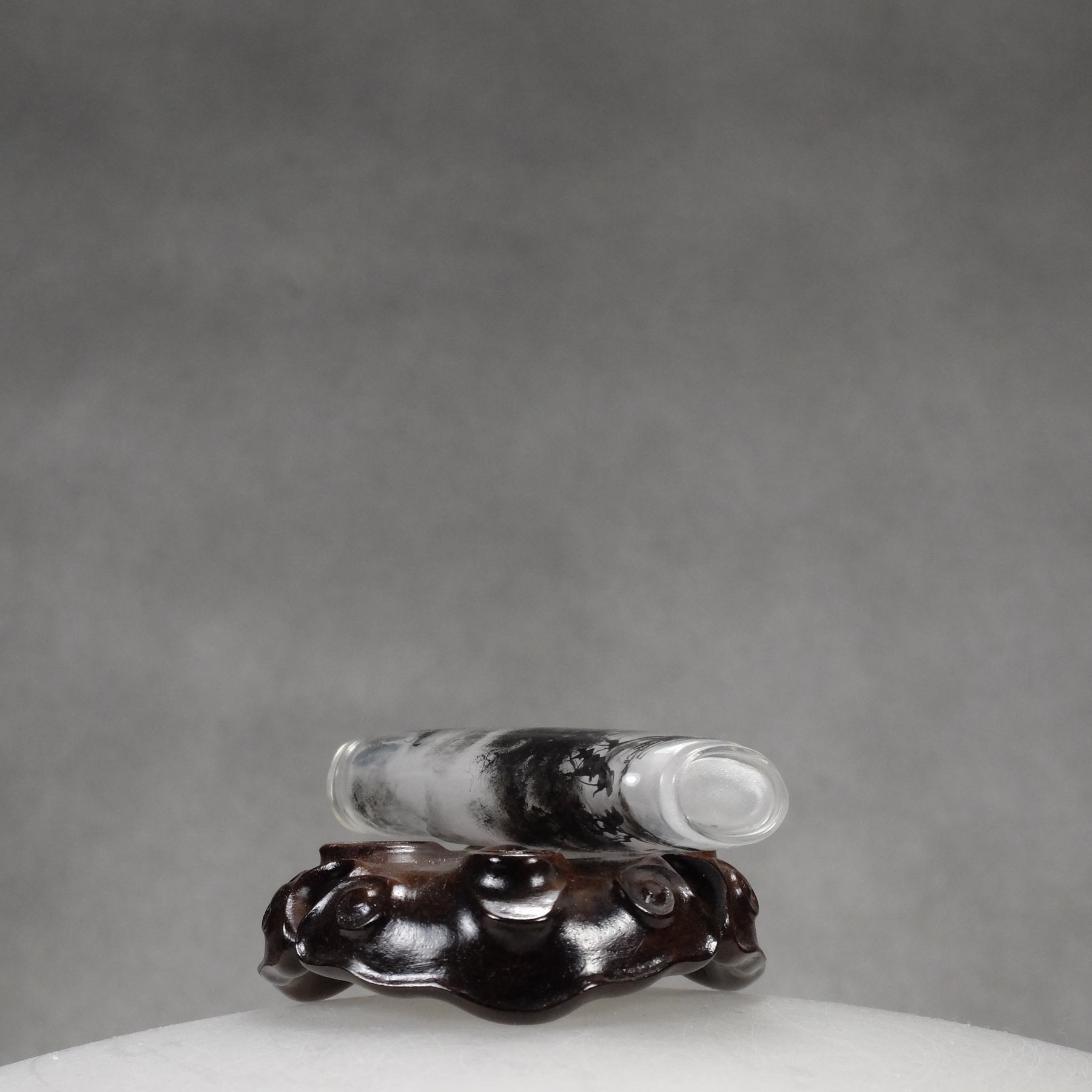 IP9 An inside painted glass snuff bottle, attributed to Suo Zhenhai - immagine 7