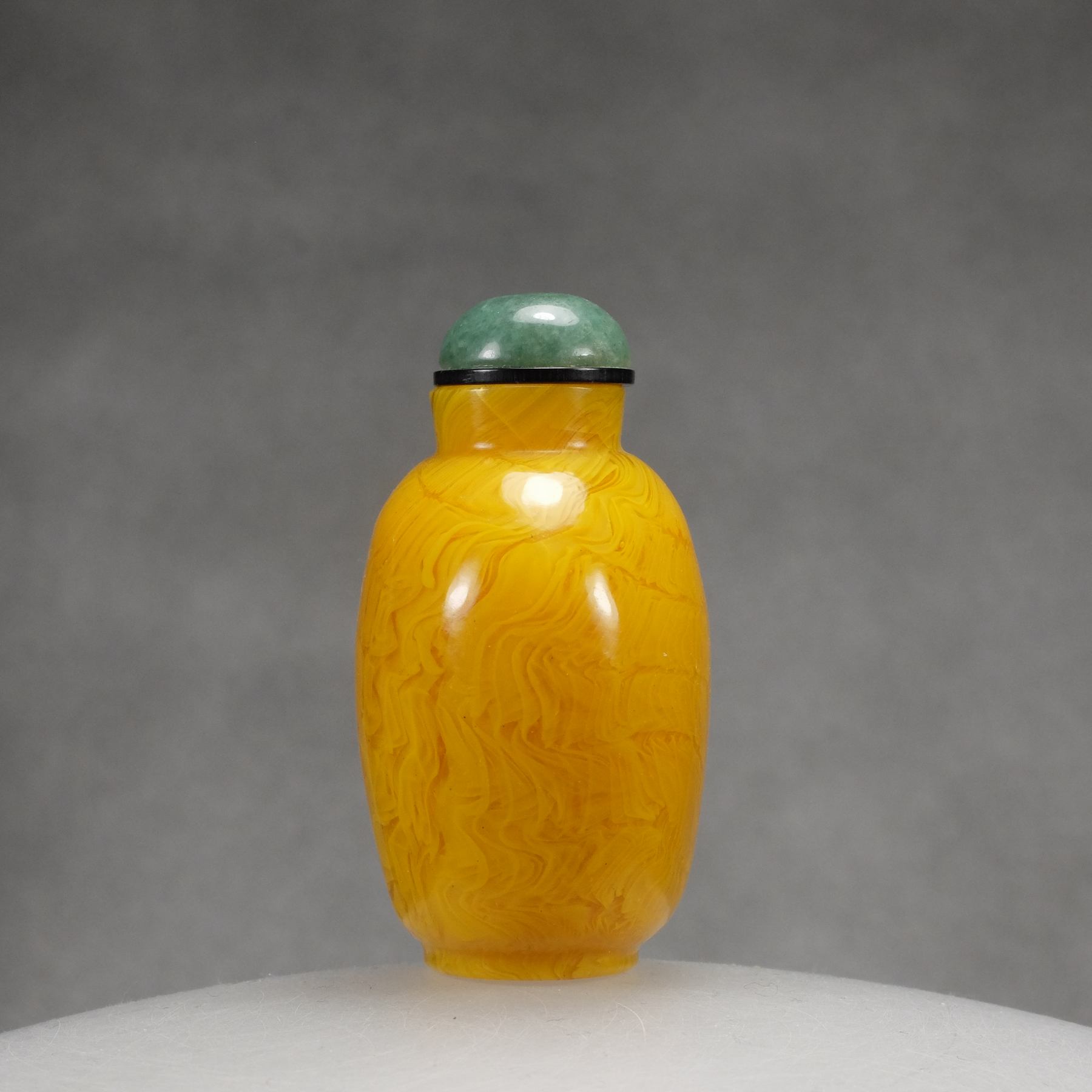 G9 A "Yellow swirls" glass snuff bottle - immagine 6
