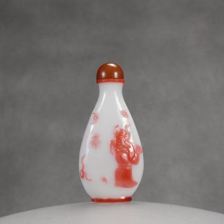 G4 A "Zhong Kui" Yangzhou school pink overlay glass snuff bottle