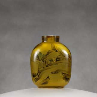IP7 An amber brown inside painted glass snuff bottle, Yan Yutian