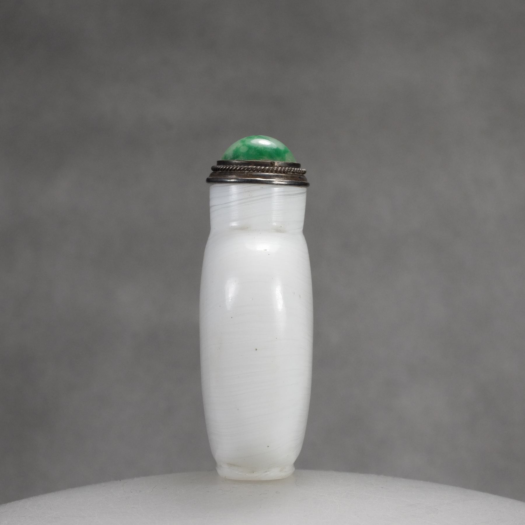 G5 A White swirls glass snuff bottle imitating Aragonite - immagine 4