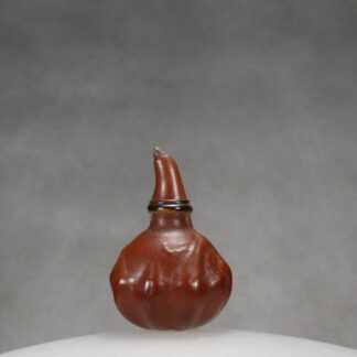 O3 A natural ribbed gourd snuff bottle