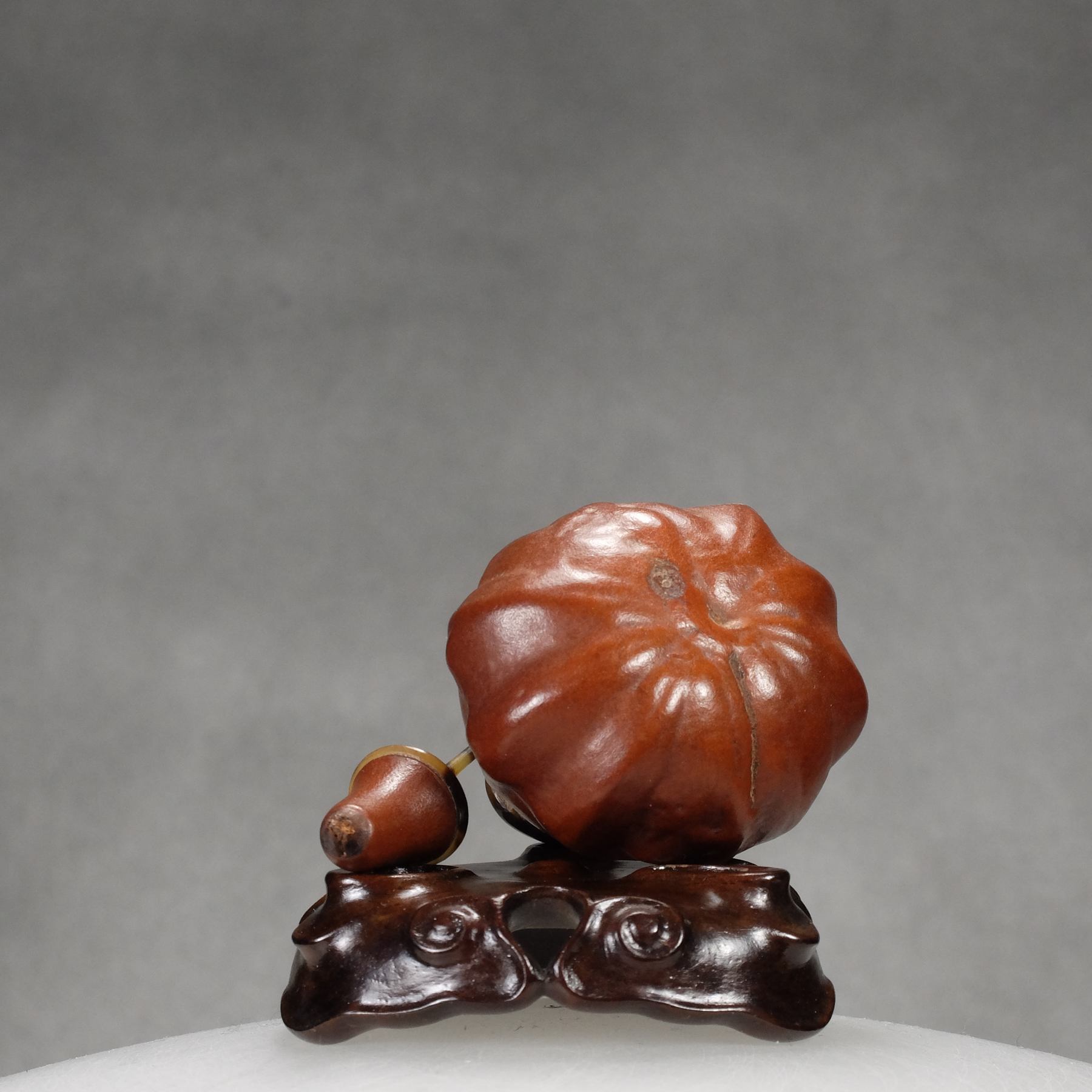 O3 A natural ribbed gourd snuff bottle - immagine 8