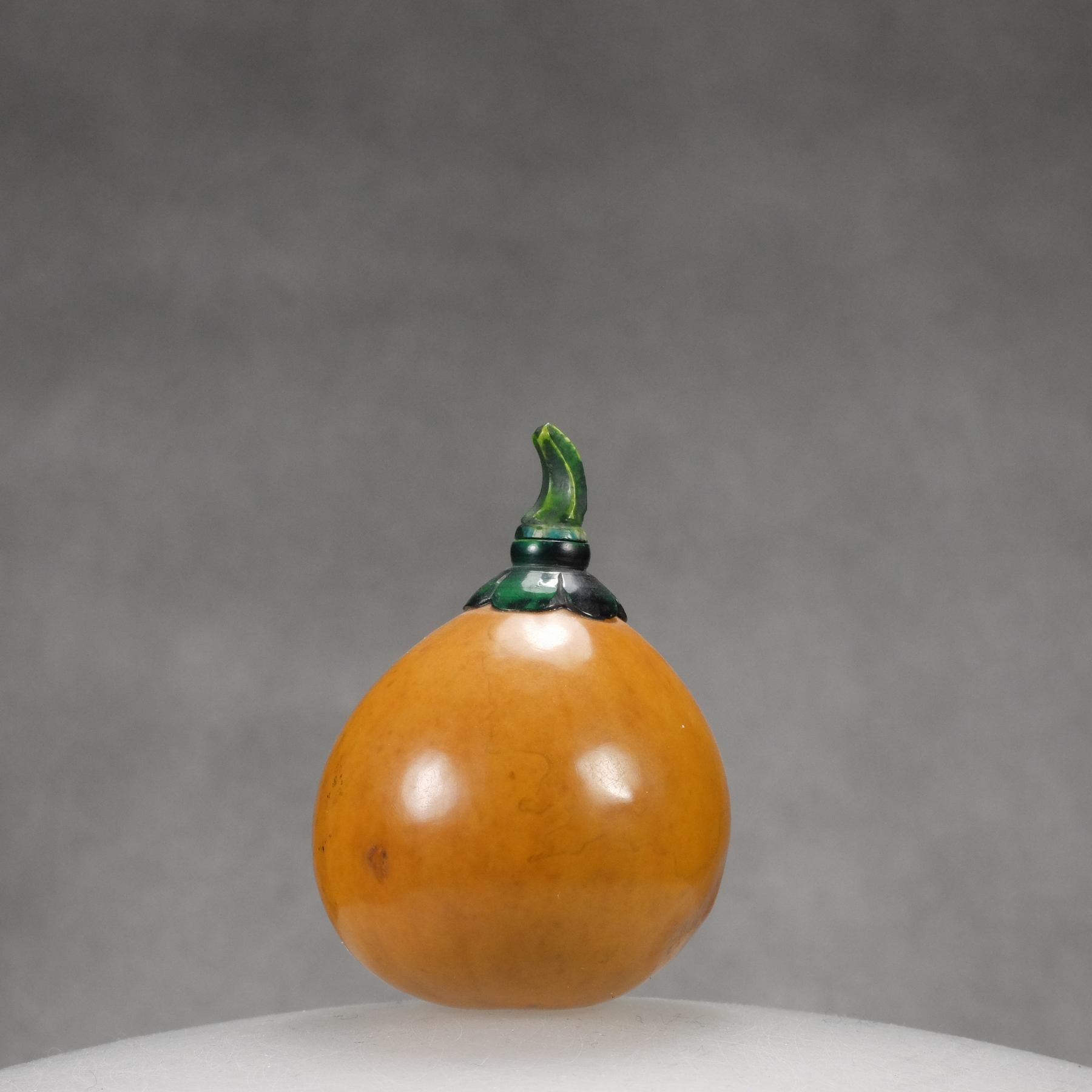 O4 A natural round gourd snuff bottle - immagine 4