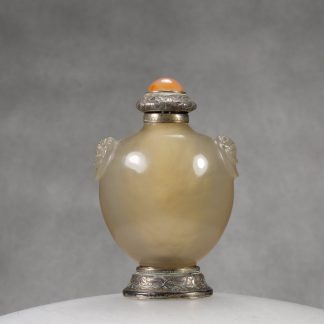 S4 A botryoidal agate “Maquet” snuff bottle