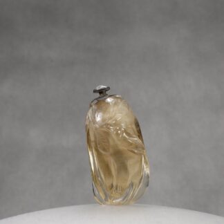 S6 A clear quartz “Buddha’s hand” snuff bottle