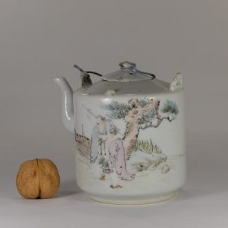 R7 A qianjiang “Turn of the Century” teapot, Qing