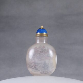 IP19 An inside painted “Pearl spot” chalcedony snuff bottle